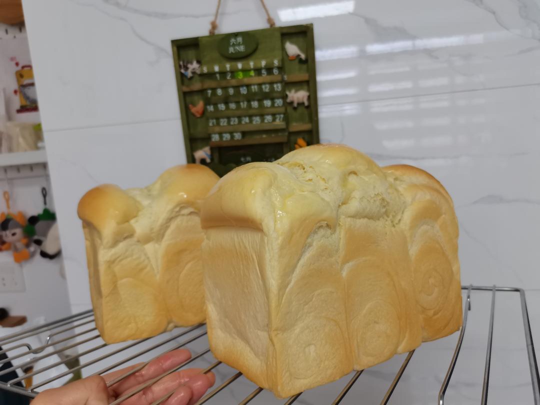 纯奶手撕吐司的做法 步骤1