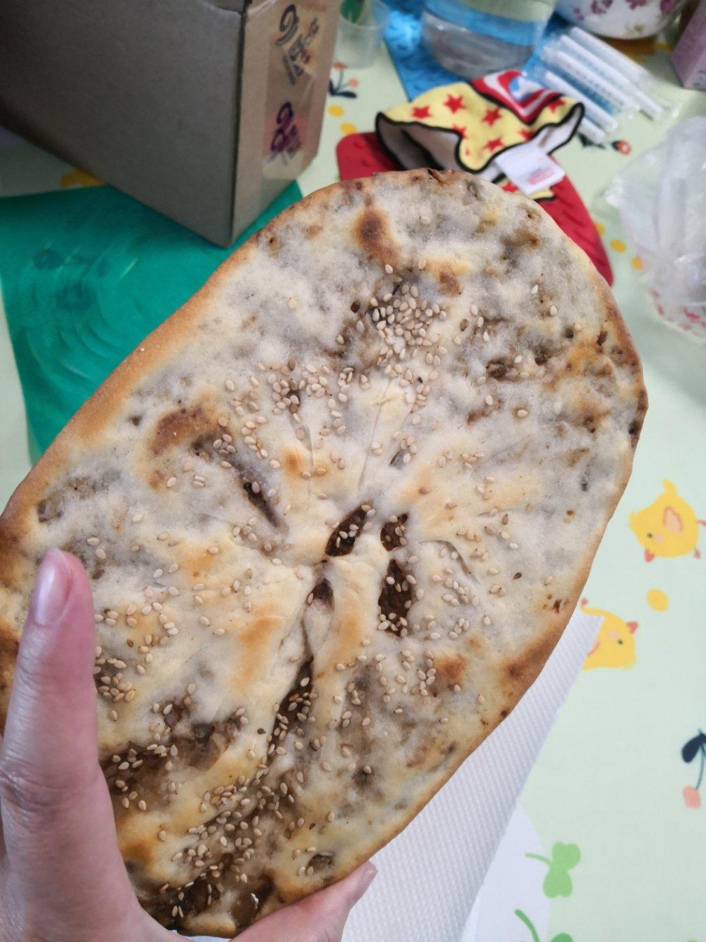 梅干菜鲜肉锅盔