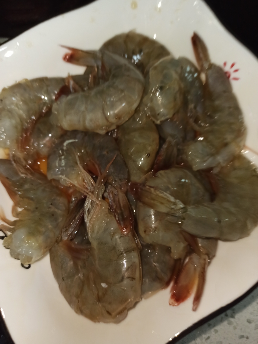 红烧基围虾(蒜蓉，简单)的做法 步骤2