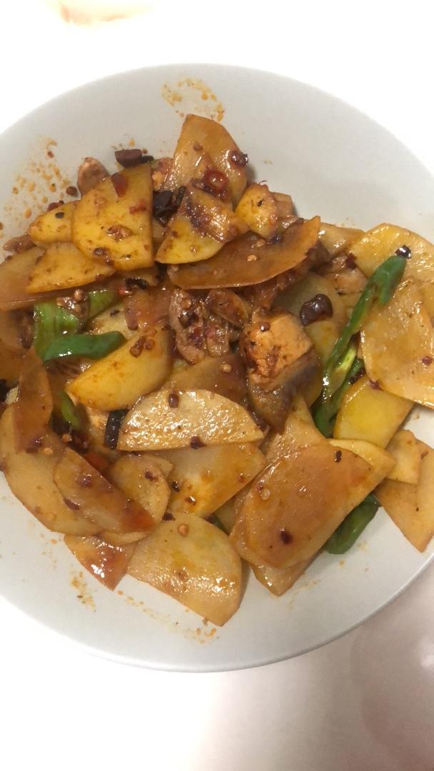 土豆片回锅肉