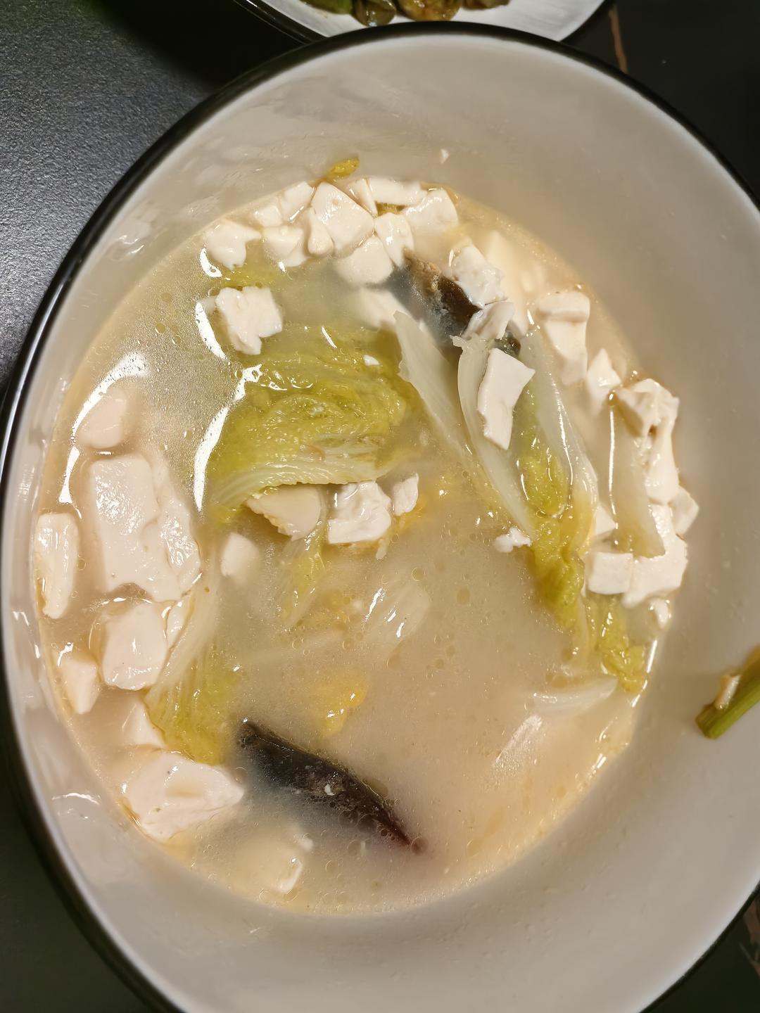 娃娃菜皮蛋豆腐汤