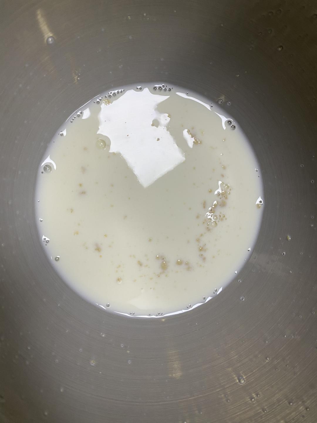 纯奶手撕吐司的做法 步骤1