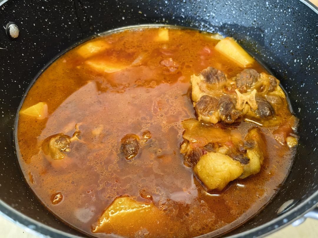 番茄土豆牛尾汤