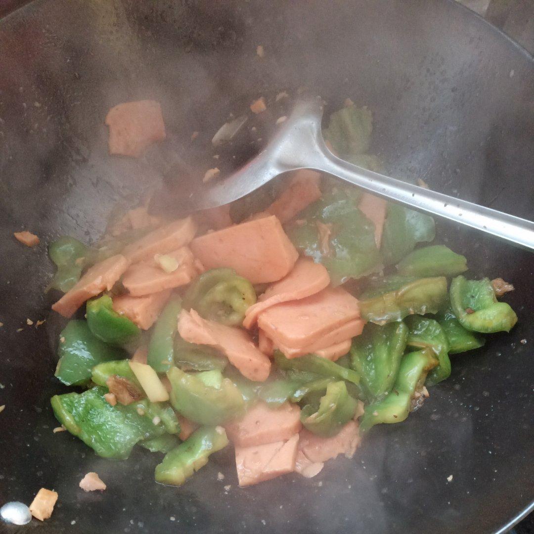 大辣椒炒火腿