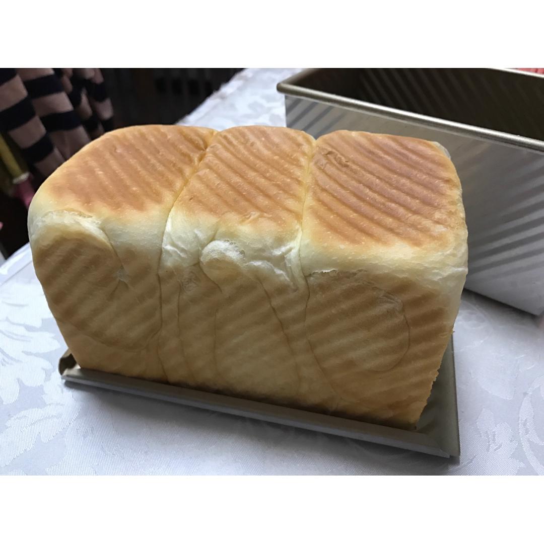 浓香椰子吐司