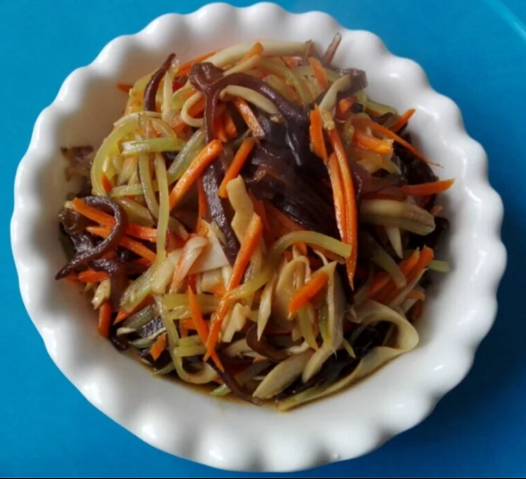 应季爽口菜丨五彩鲜蔬丝 · 圆满素食
