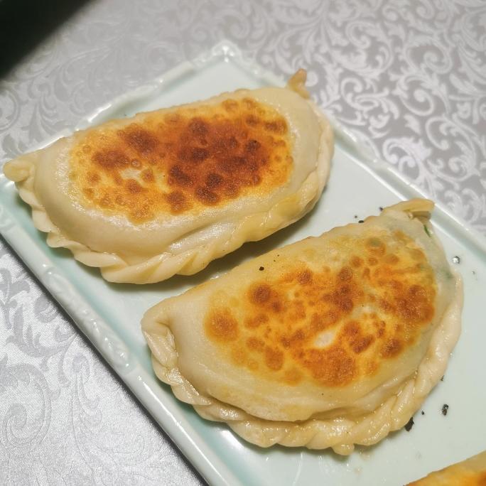 韭菜盒子的做法