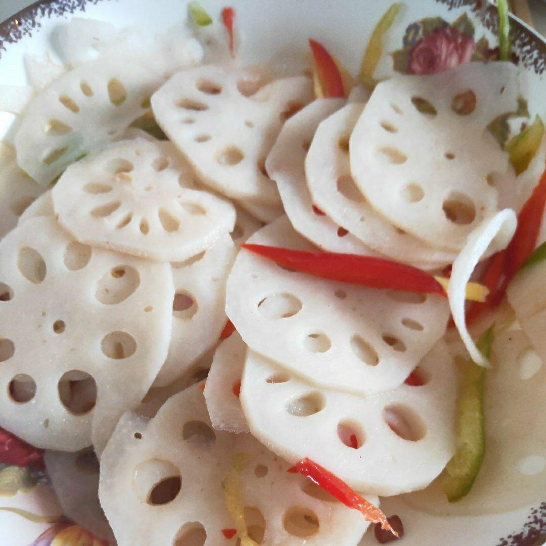 凉拌莲菜