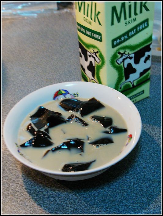 蜜汁龟苓膏