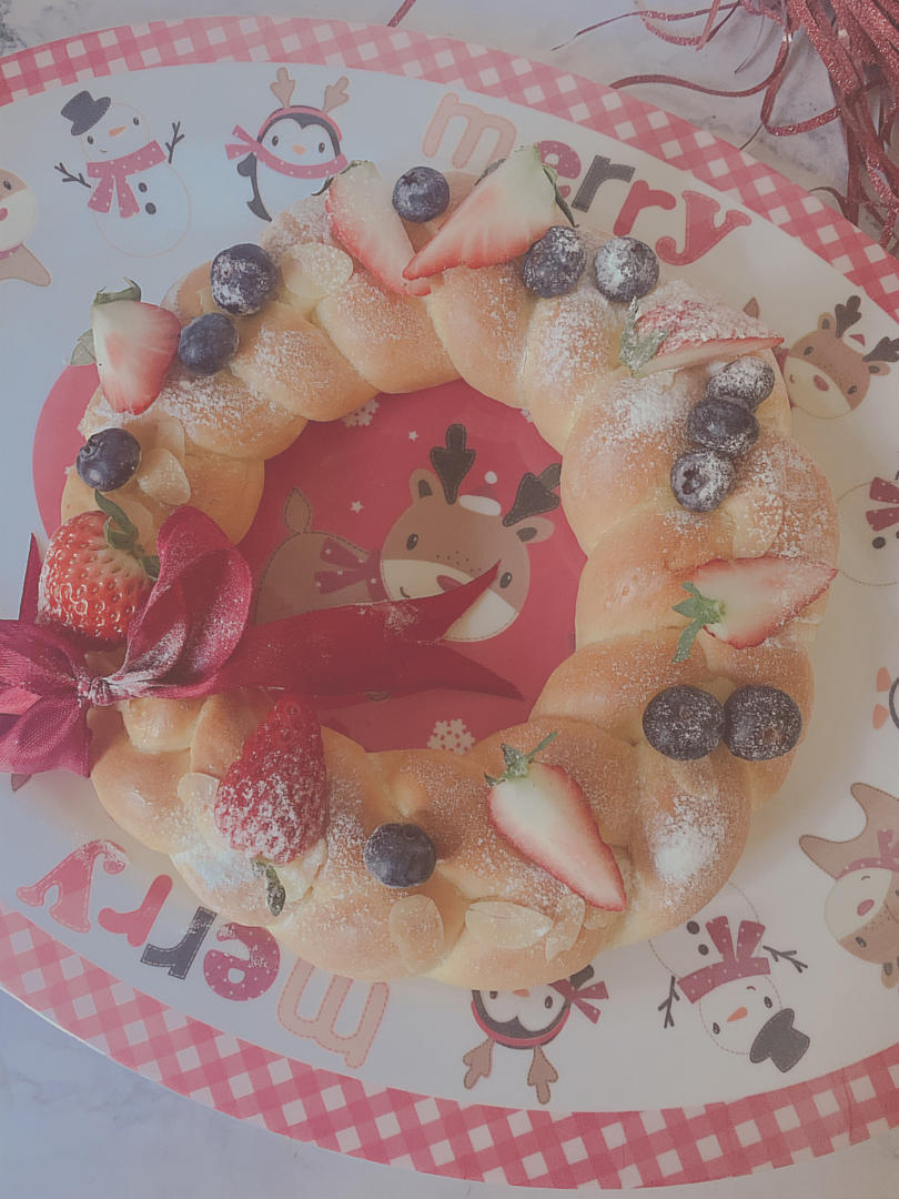 圣诞花环面包