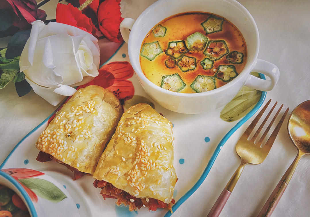 滑溜溜的秋葵蒸蛋