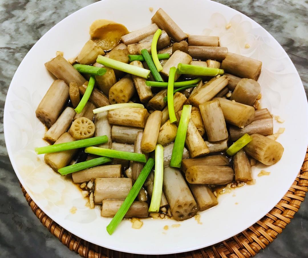 凉拌藕尖