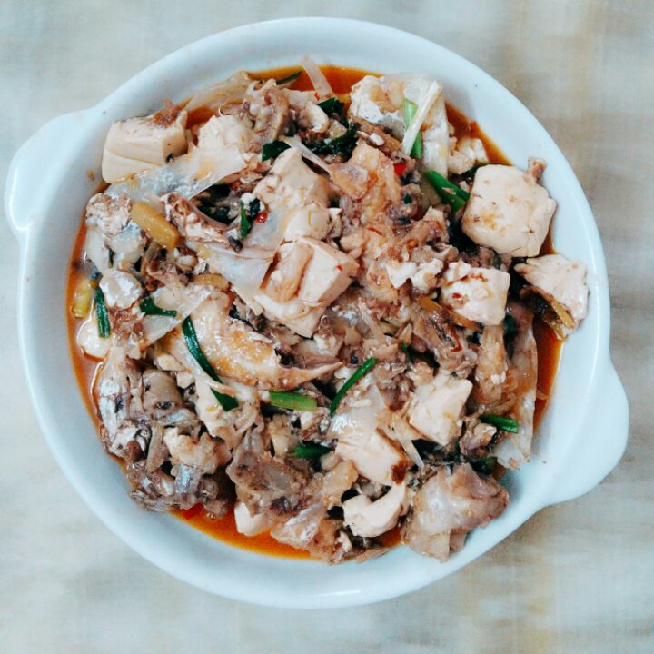 鱼头豆腐煲