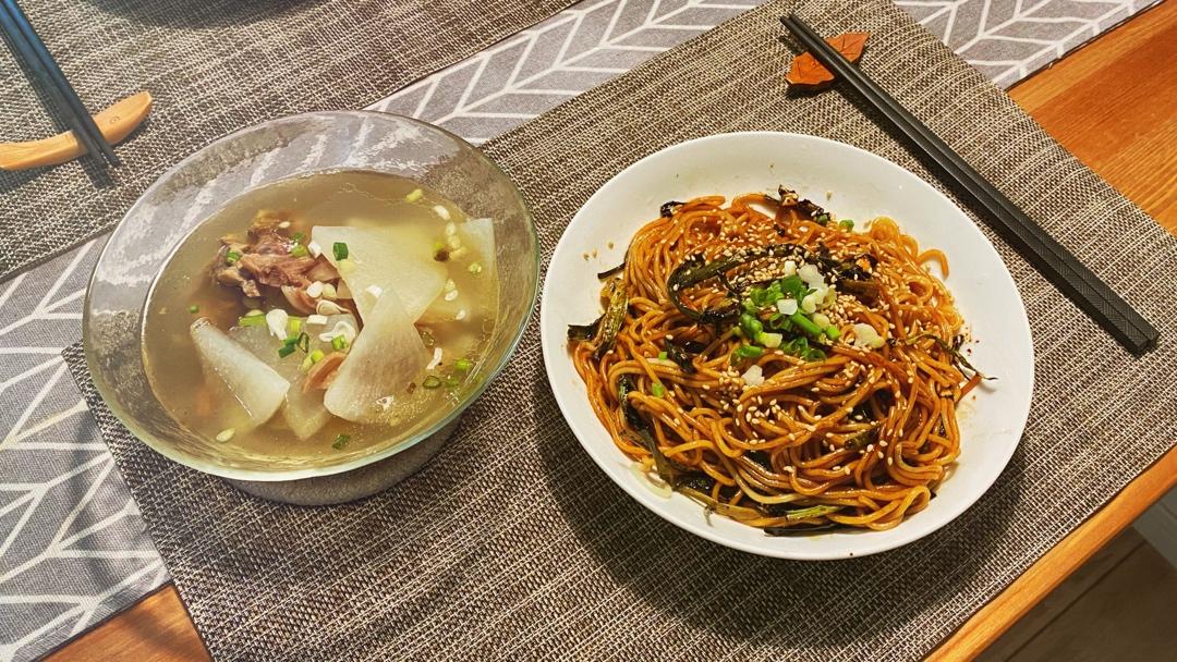 10分钟搞定的一碗葱油拌面