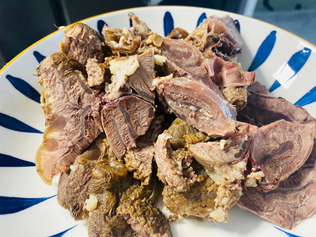凉拌菜｜香菜拌卤牛肉