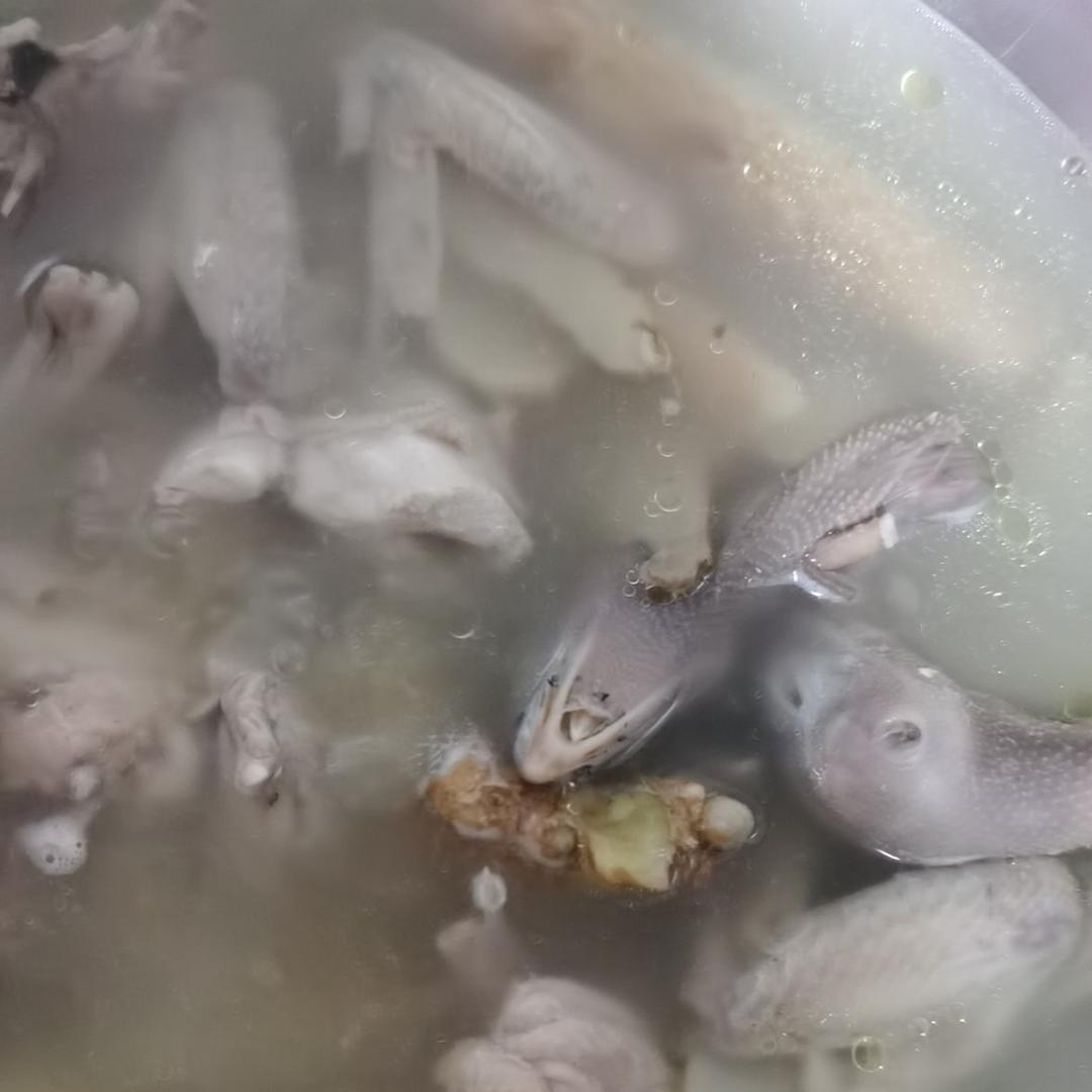 汤品系列---鹧鸪沙参玉竹汤（滋阴润燥，生津）
