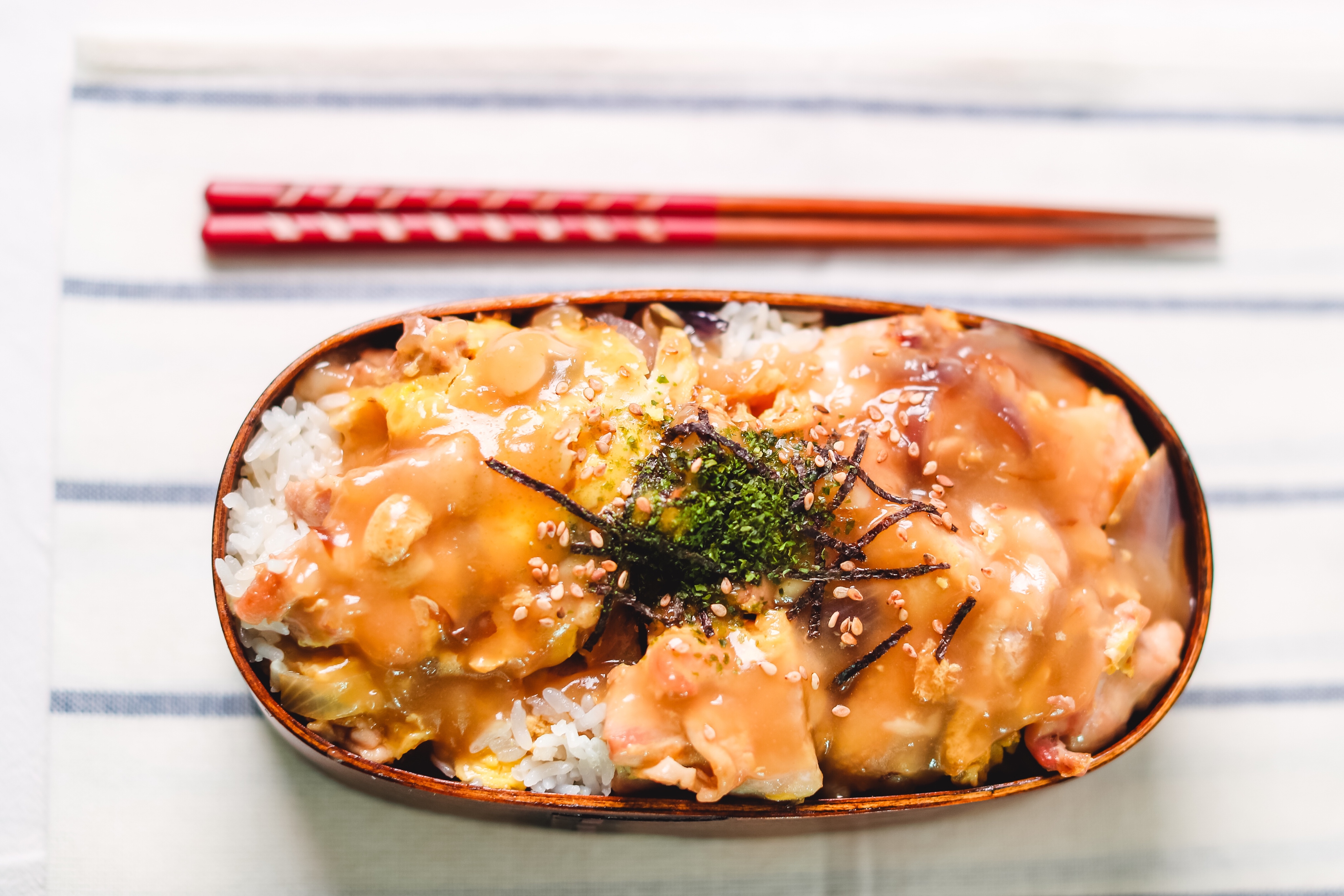 上班族和外出郊游必备--日式滑嫩亲子丼便当的做法
