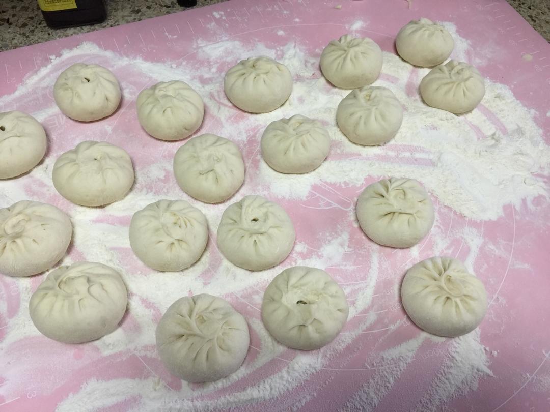 详解鲜肉大包做法。