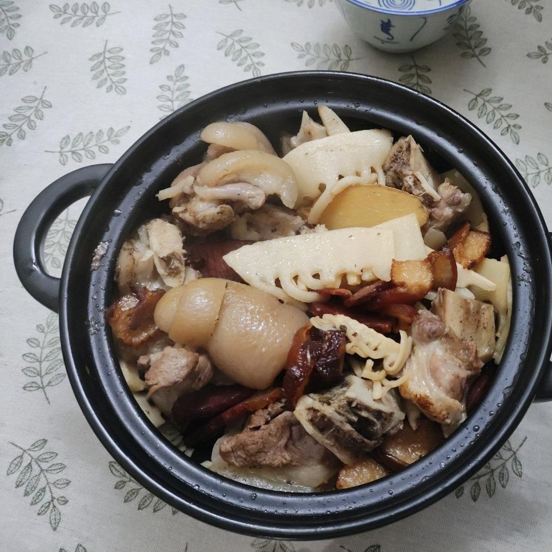 【腌笃鲜】一笋一肉一蹄髈，一锅腌笃鲜暖化你的心！