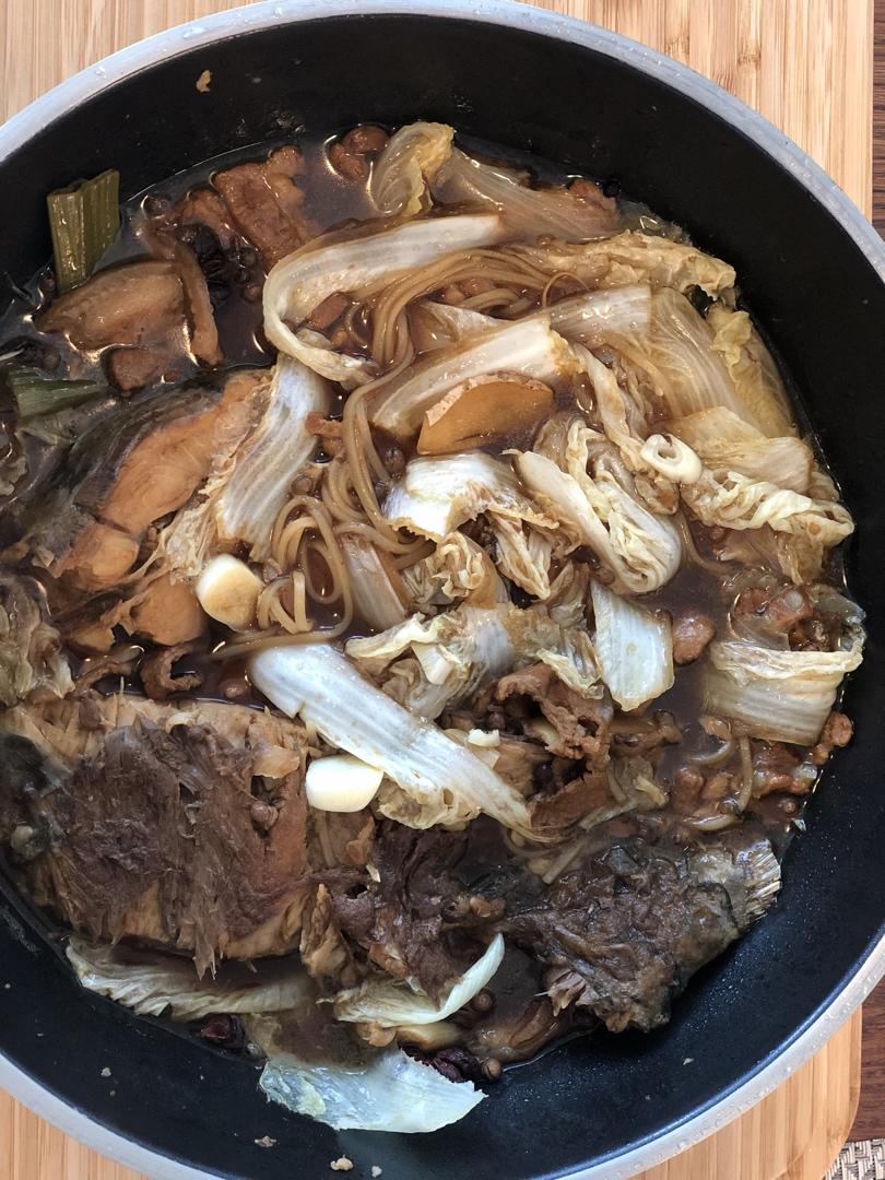 得莫利炖鱼《春江开 炖一条家乡味的开江鱼》