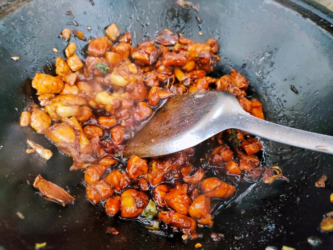 正宗台式三杯鸡（零失败！周围朋友全都赞不绝口！ 😁）