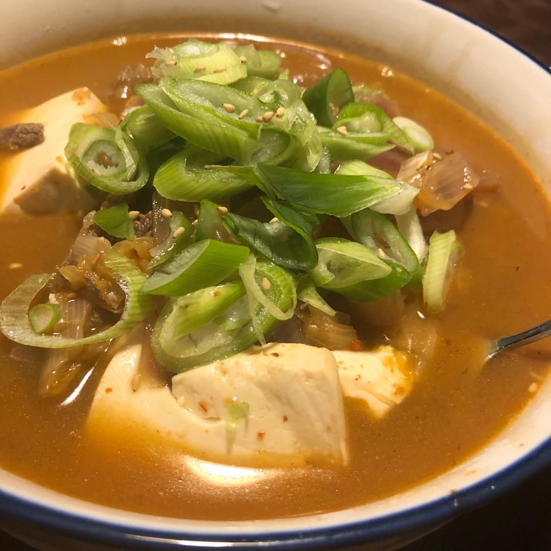 韩式 泡菜牛肉豆腐汤