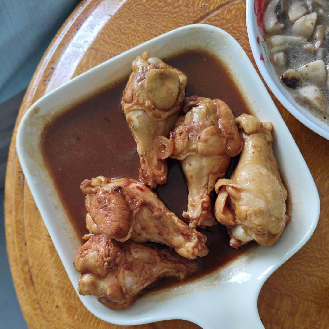 好吃到舔手指的「蒜香蜜汁鸡翅根」👍