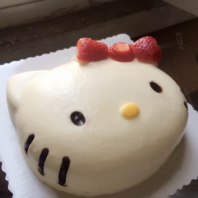 hello kitty 立体主题蛋糕——酸奶奶酪蛋糕