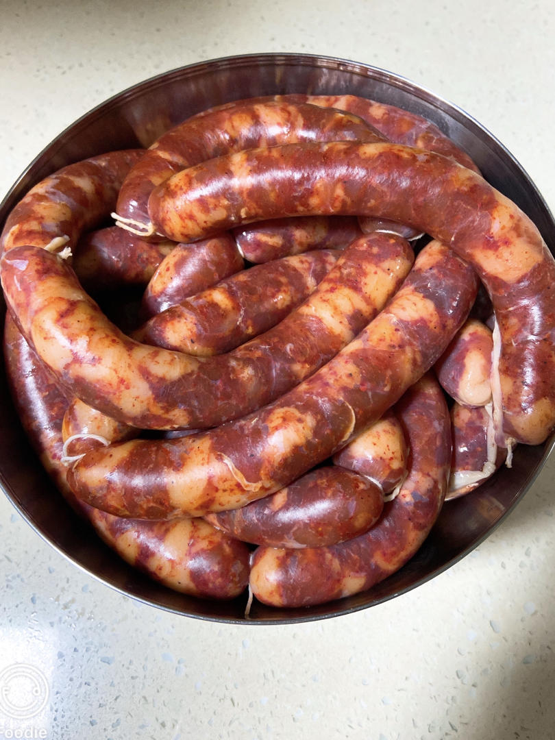 自制川味腊肠，五香腊肠。