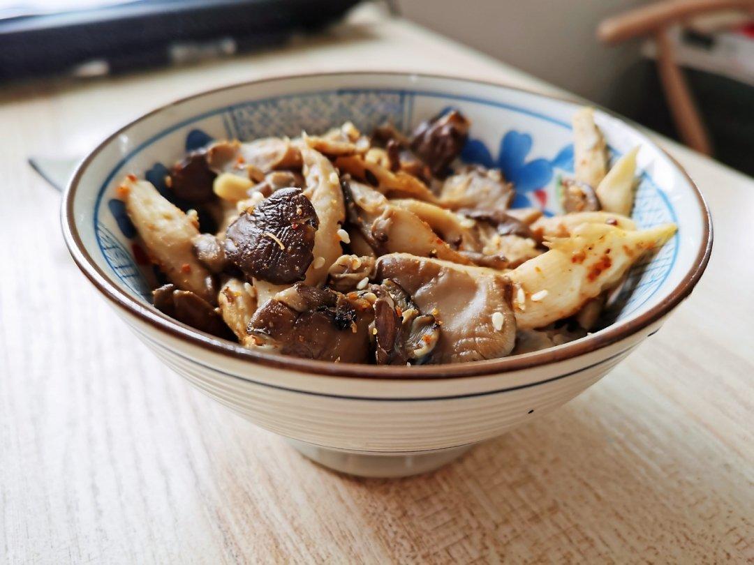 干煸平菇（有肉的味道）