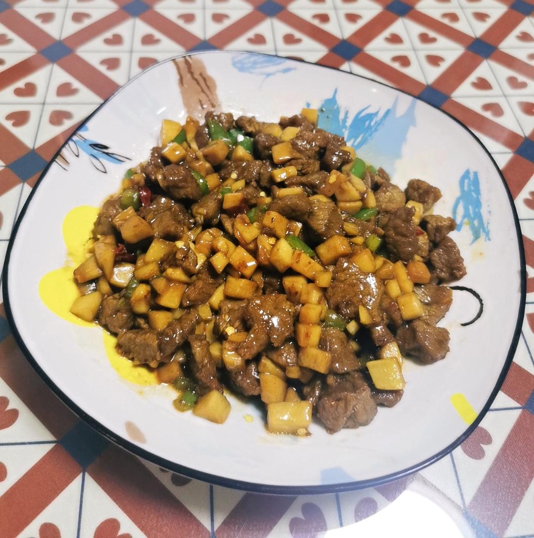 家常菜~杏鲍菇烧牛肉粒