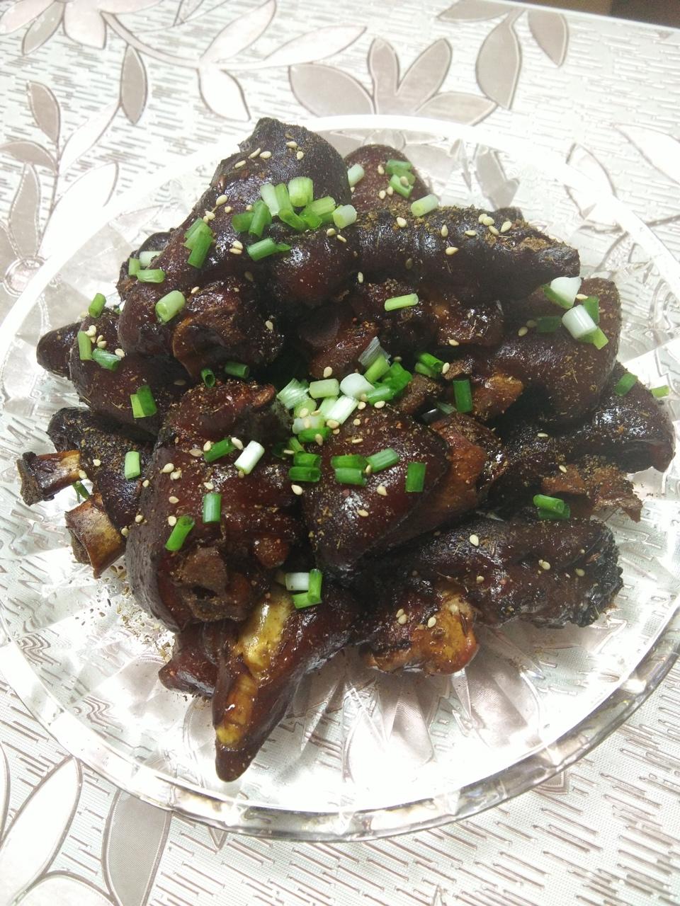 香酥烤猪蹄