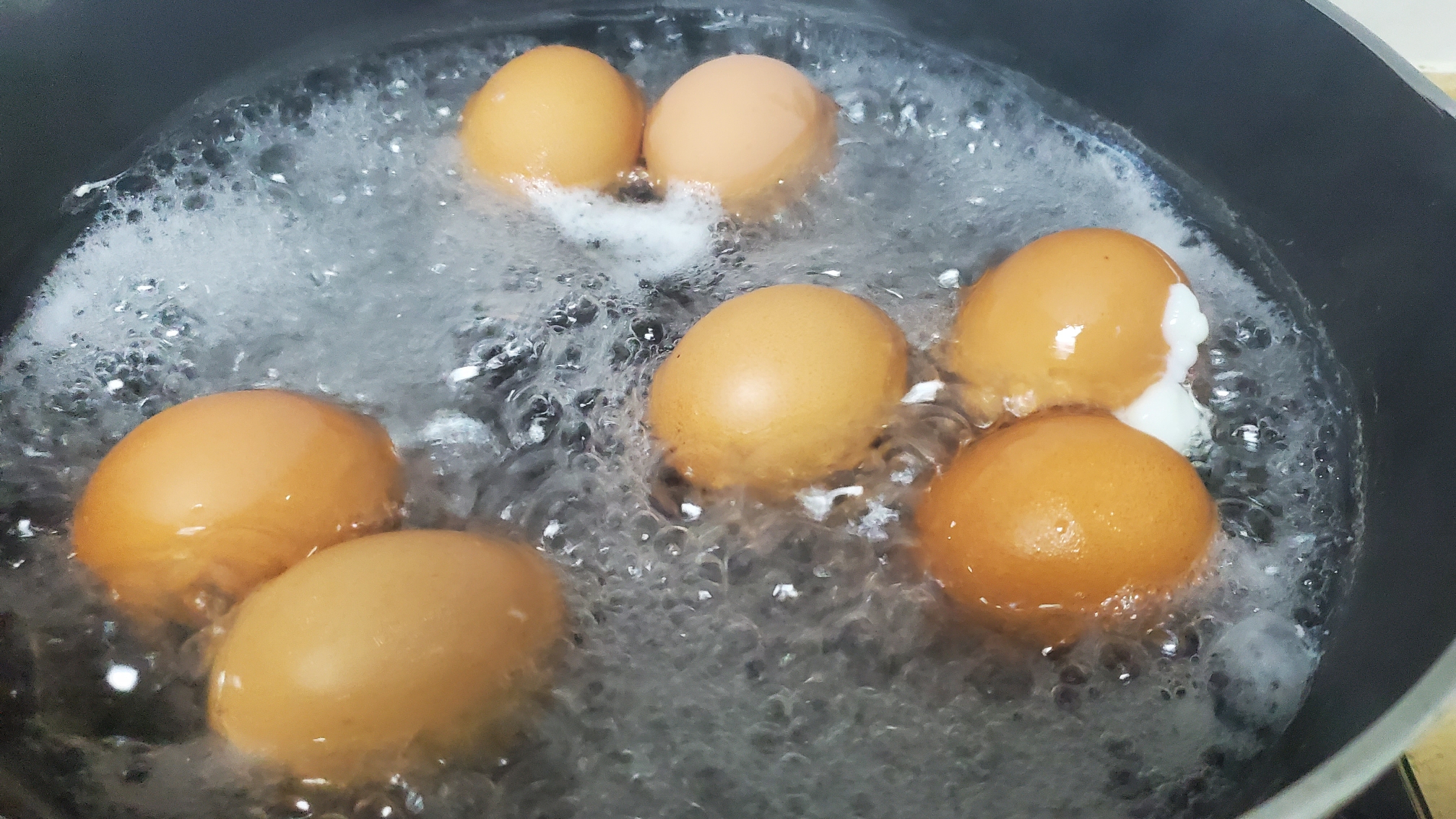 卤鸡蛋的做法 步骤3