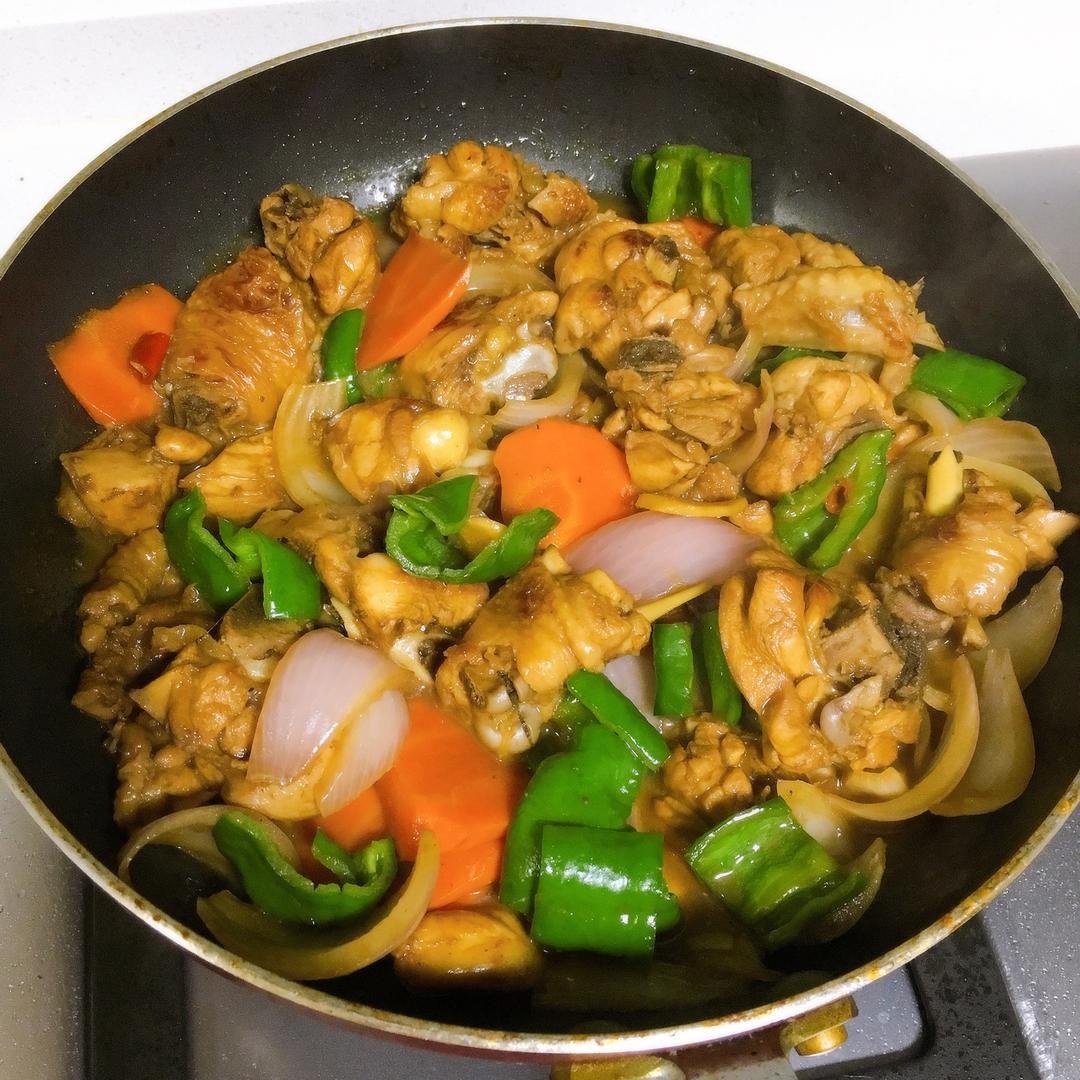 好吃到原地爆炸的黄焖鸡