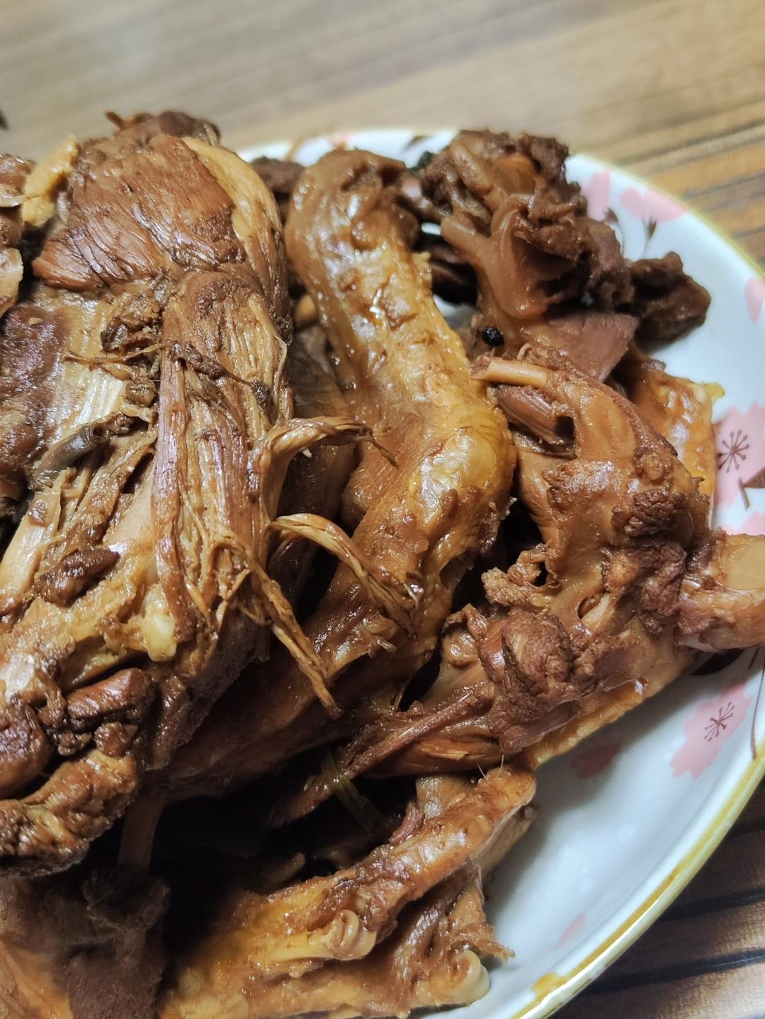 比周黑鸭还好吃了两个级别，入口惊艳