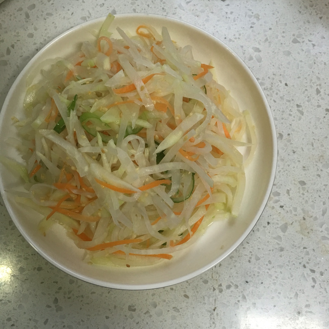 凉拌苤蓝