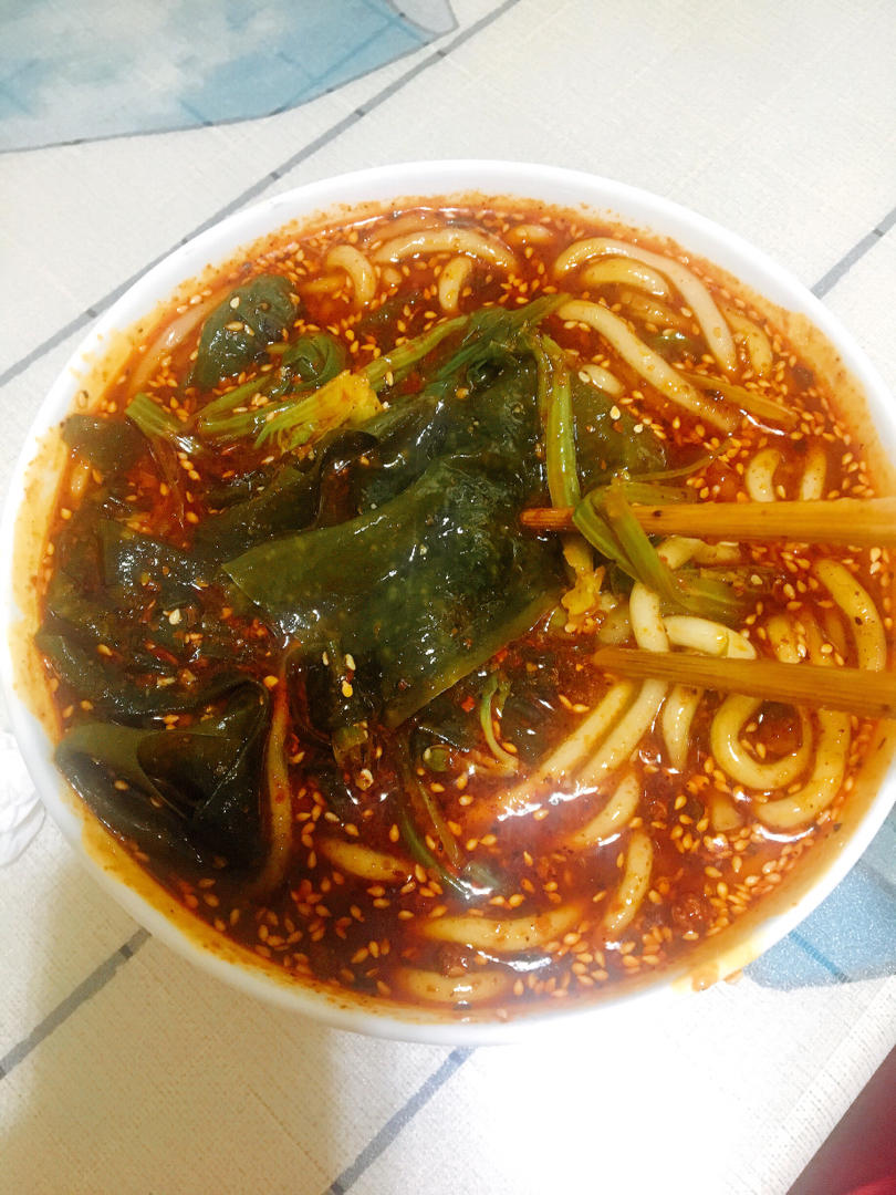 分分钟在坑里扑腾做的麻辣土豆粉