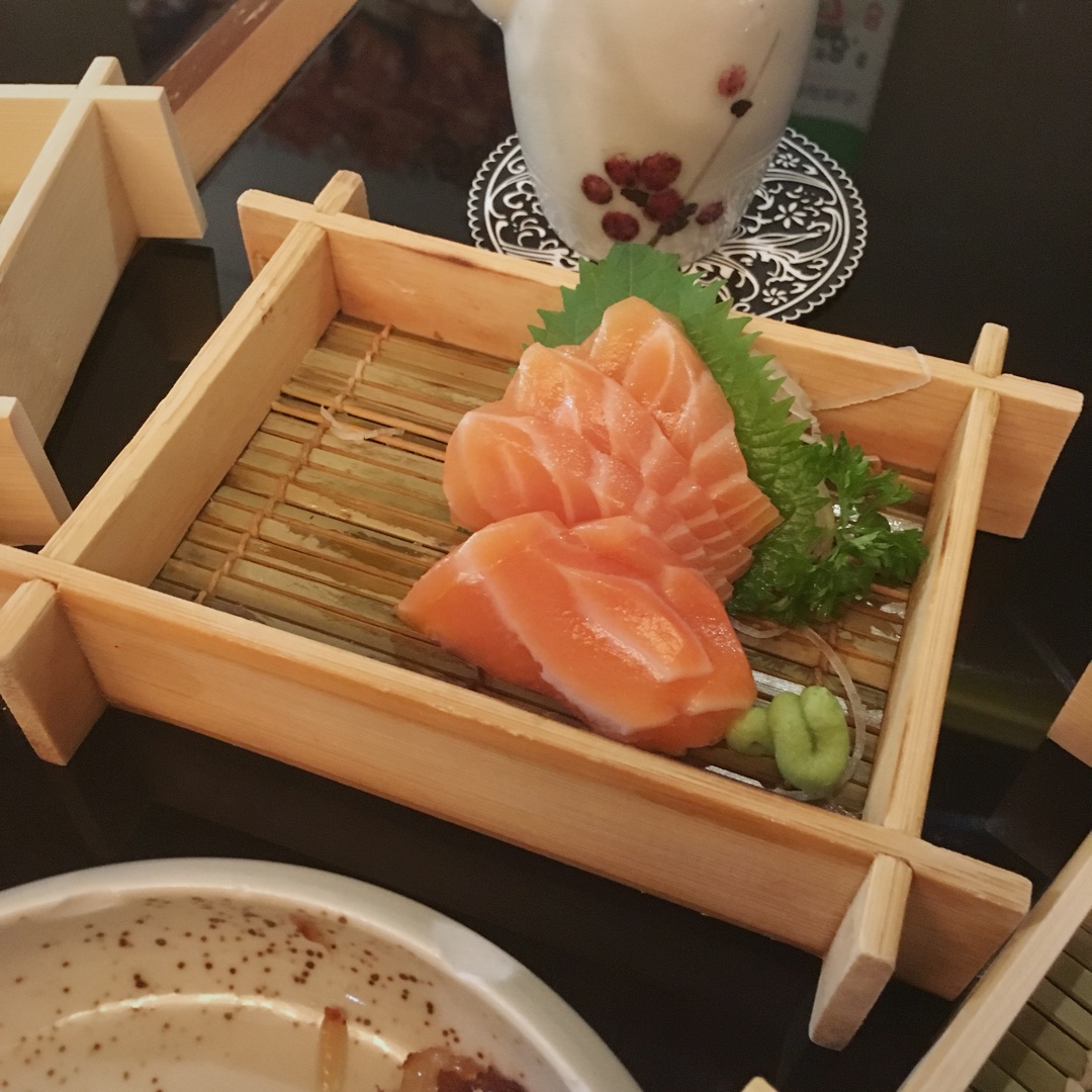 刺身三文鱼