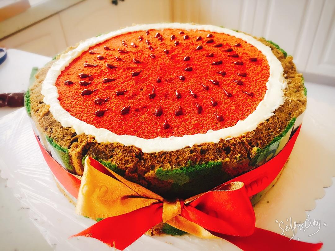 西瓜造型奶油蛋糕