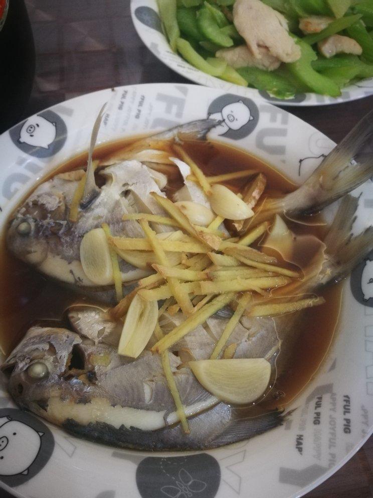 清蒸鲳鱼