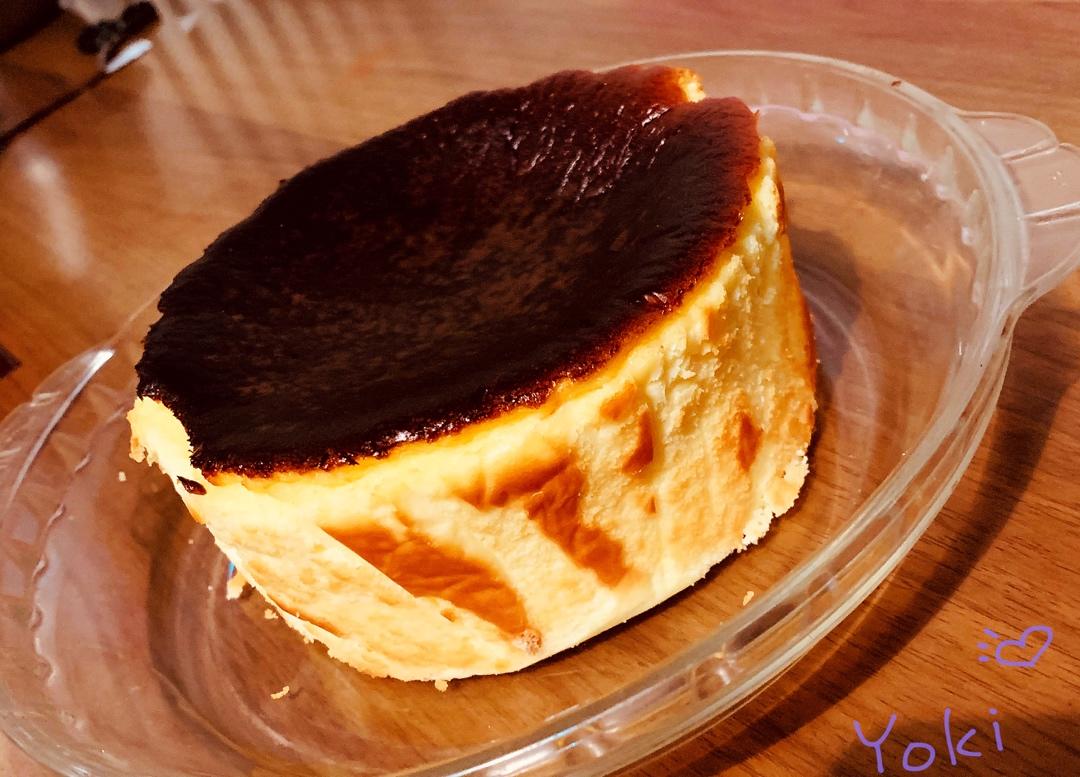 “烧伤”的奶酪蛋糕Burnt cheese cake