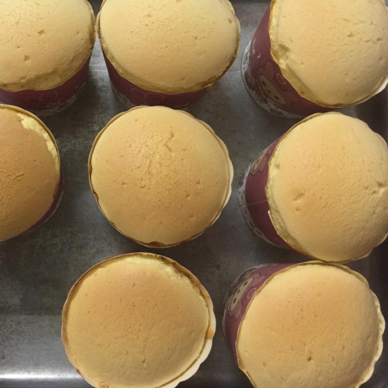 软绵绵戚风纸杯蛋糕