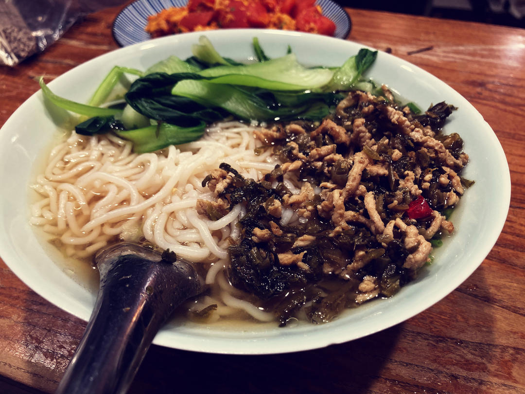 雪菜肉丝面