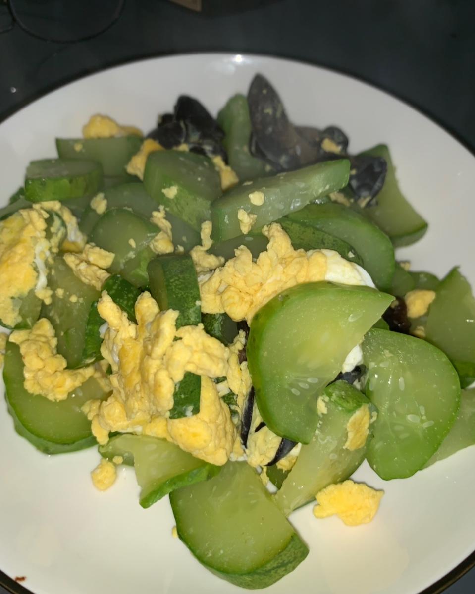 黄瓜木耳炒鸡蛋