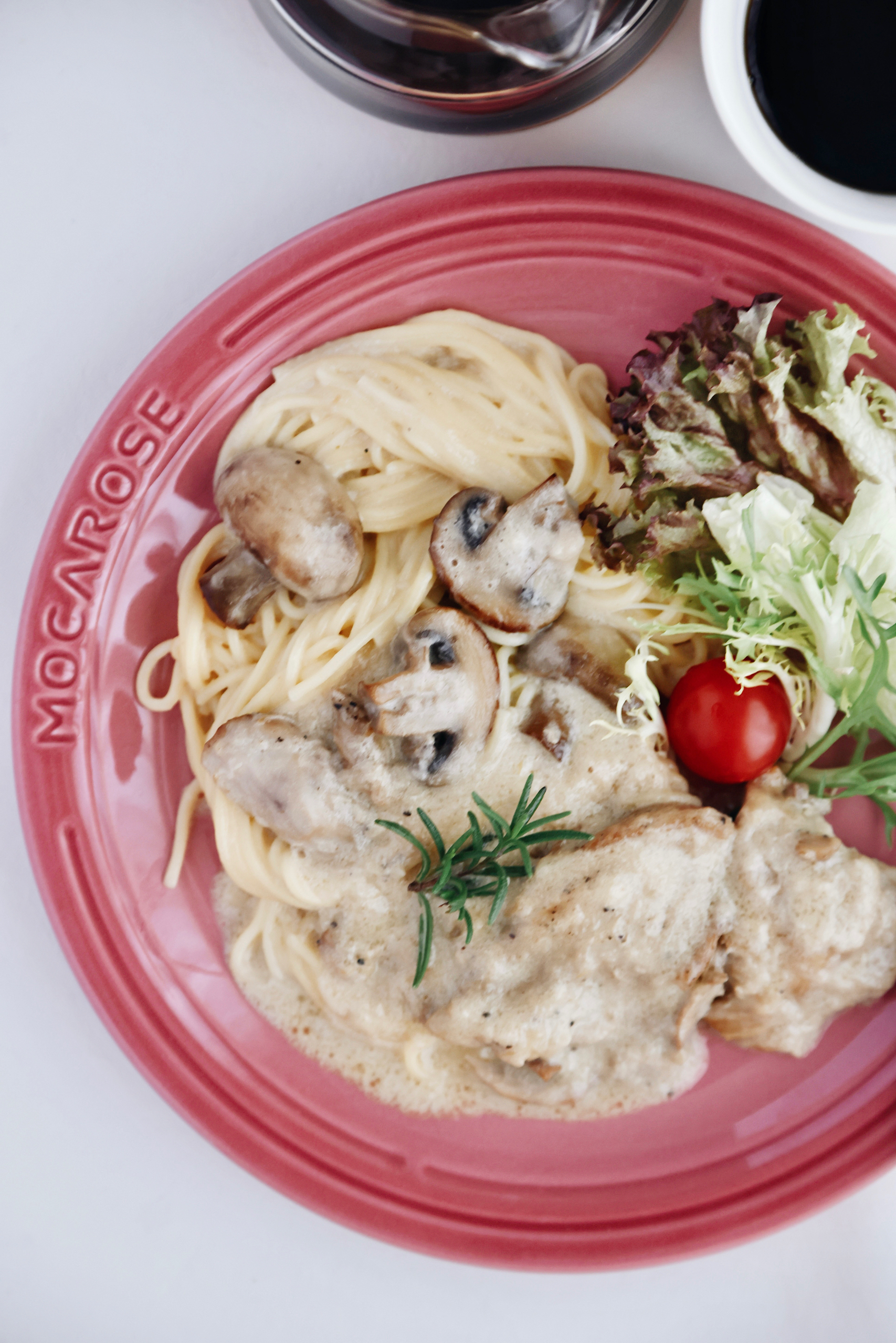 奶油蘑菇炖鸡 零基础简易西餐的做法 步骤13