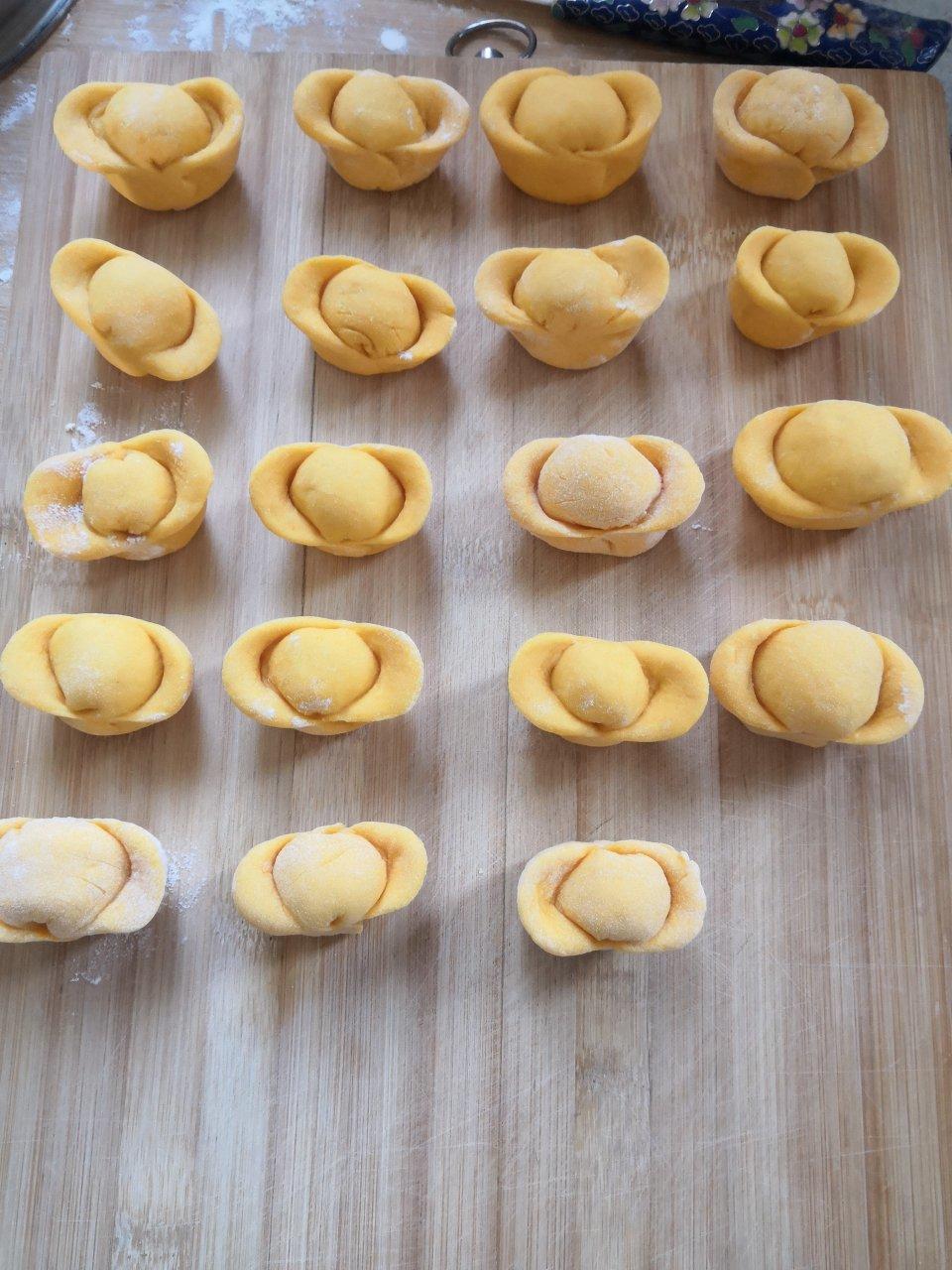 “中国年”元宝馒头