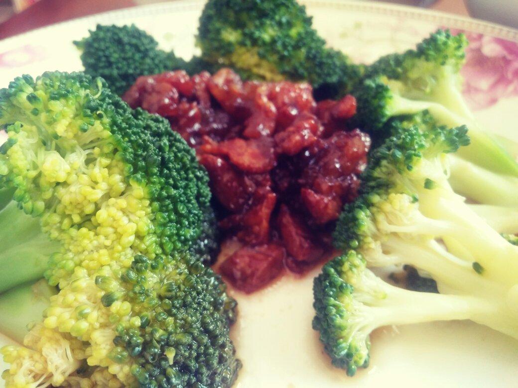 西兰花酱肉丝
