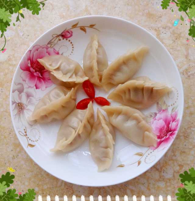 猪肉大葱烫面蒸饺