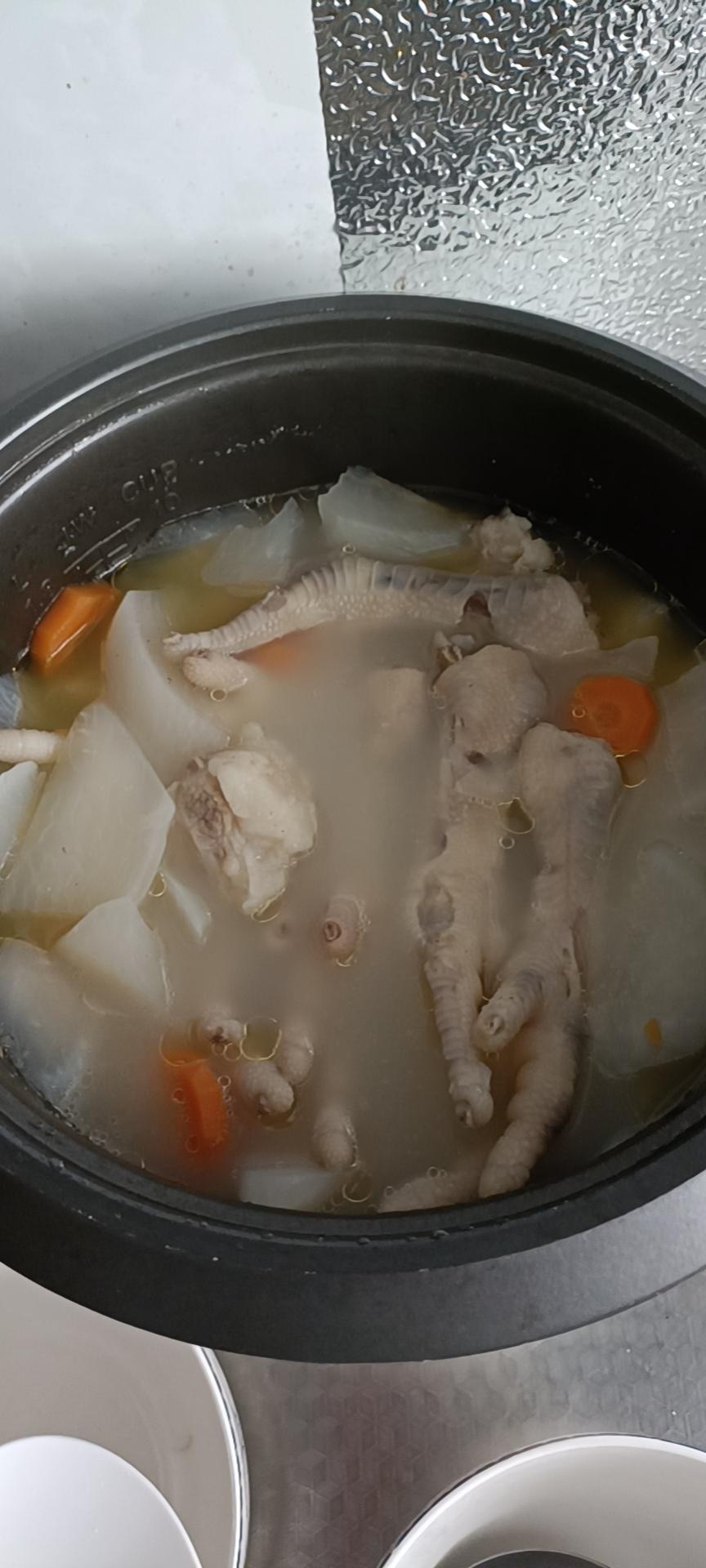 《向往的生活》同款猪软骨鸡脚汤，夏日养生首选