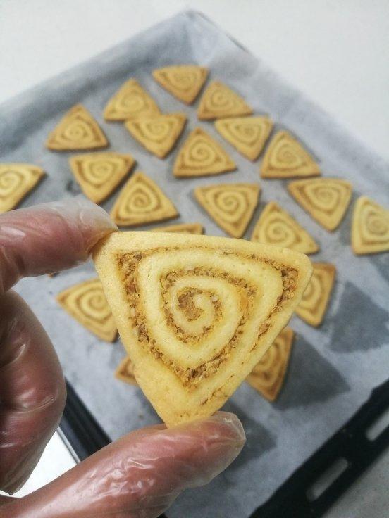 《Tinrry+》咸蛋黄肉松饼干